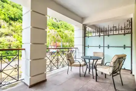 Crowne Plaza - Borjomi, An Ihg - 36