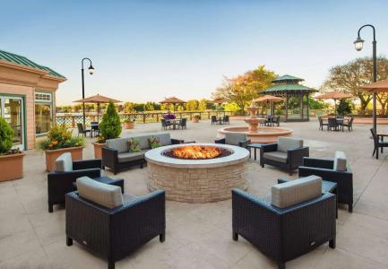 Courtyard by Marriott Portland North - 18