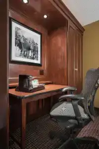 Hampton Inn - 62