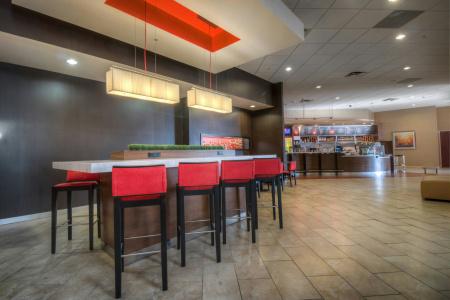 Courtyard by Marriott - 26