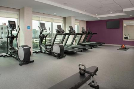 Home2 Suites By Hilton Miami Airport South Blue Lagoon - 18