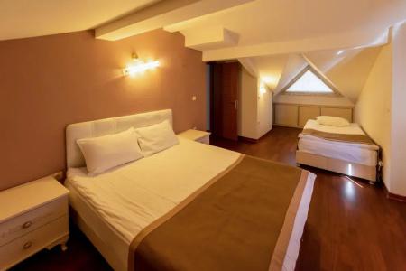 Vira Apart - 4