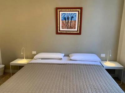 Regis Condo - 99