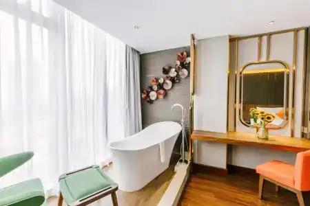 Winsuites Saigon - 4