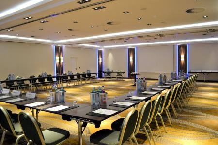 Courtyard by Marriott Düsseldorf Seestern - 10