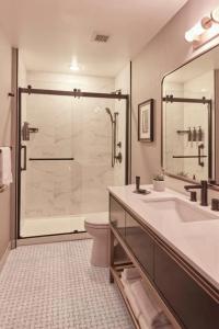 Hilton Boston Downtown/Faneuil Hall - 14