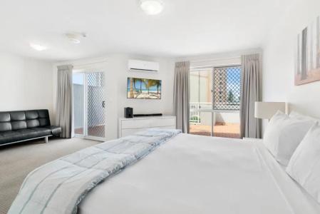 Markham Court - 61