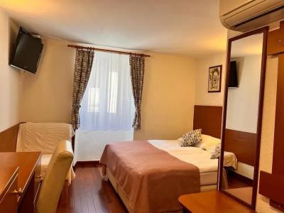 Kastel 1700 Boutique - 57