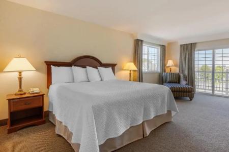 Ogunquit and Suites - 36
