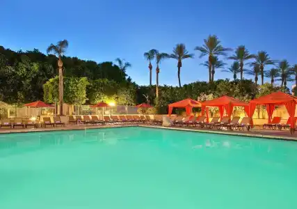 Sheraton Phoenix Crescent - 9
