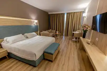 Regina Blu - 49