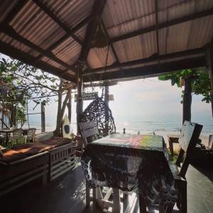 Horizon Bungalows Restaurant and Bar - 36