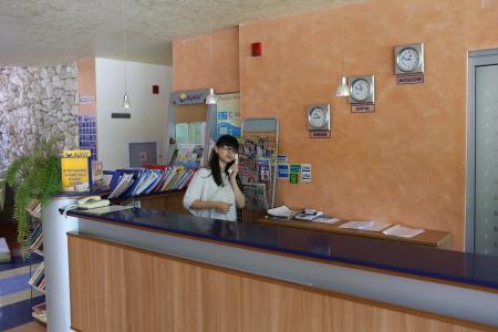 Koral - Free Parking - 22