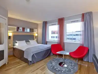 Thon Lillestrøm - 5