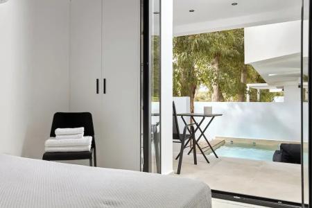 Sunset Studios & Apts - 2