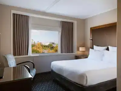 Pullman - 36