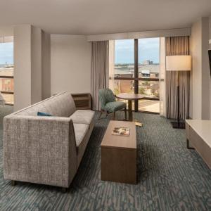 Sheraton Dallas by the Galleria - 40