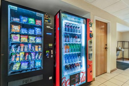 Quality Inn San Antonio Fiesta at Six Flags - 11