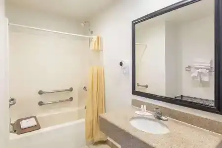 Days Inn by Wyndham Tucson Airport - 15