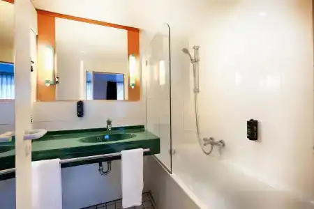 ibis Aachen Hauptbahnhof - 52