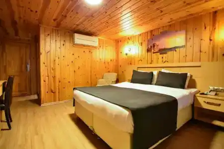 Sandal Otel - 62