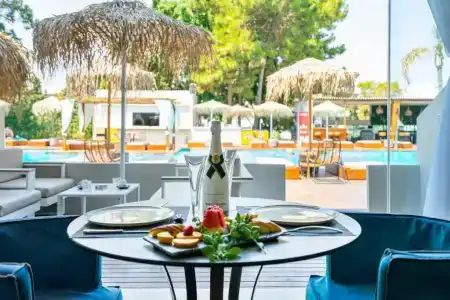 Bamboo Suites Boutique - 22