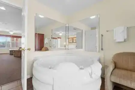 Grand Crowne by Capital Vacations - 81