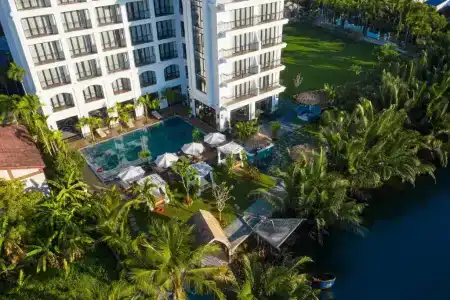 Shining Riverside & Spa - 69