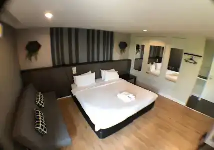 Paragon Inn - 3