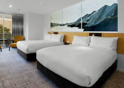 Scenic Suites - 81