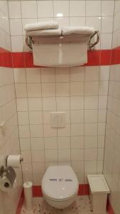 Corner House - 8