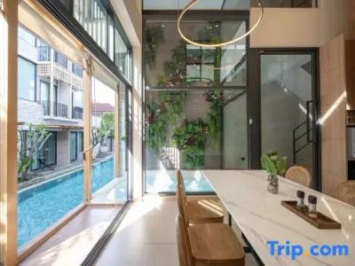 Shan Villas Sukhumvit - 380