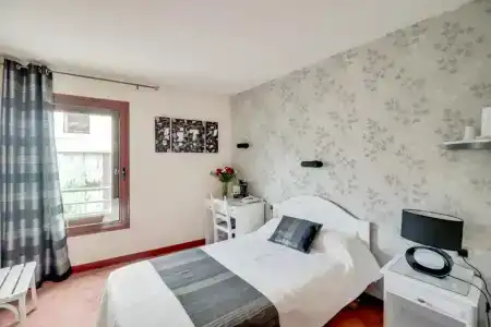 Contact hôTel Limoges - Des Deux Moulins - Ex Boni - 18
