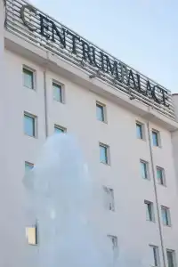 Centrum Palace & Resorts - 0
