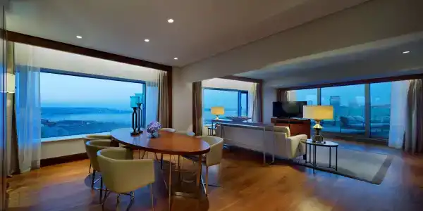 Conrad Istanbul Bosphorus - 8