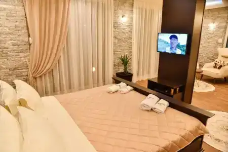 Padam & Spa - 2