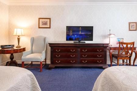 Red Coach Inn - 40
