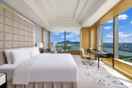 Shangri-La Nanjing - 14