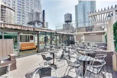 The at Fifth Avenue - 12
