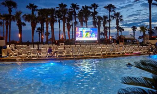 Holiday Inn Resort Beach, An Ihg - 16