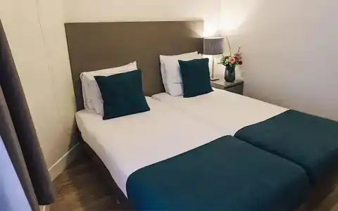 Corner House - 19