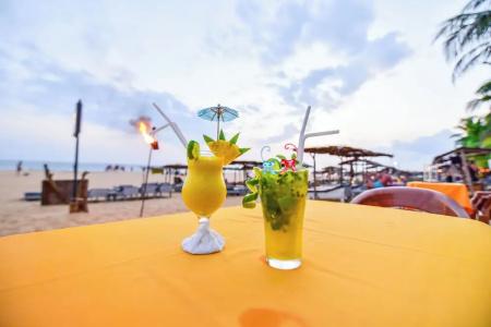 International Beach & Restaurant - 10