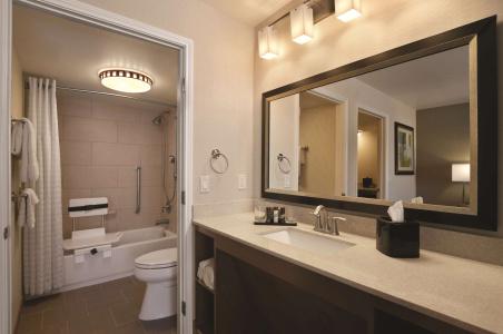 Embassy Suites - 9