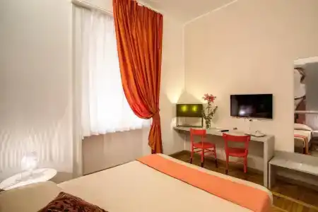 Roma In Una Stanza Guesthouse - 43