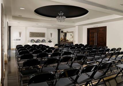 Best Western Plus Embassy - 19