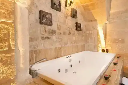 Elysion Cave Suites - 92