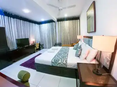 Romance Hills - 167