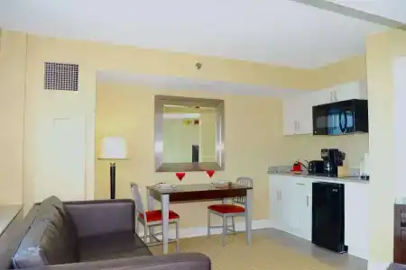 Boardwalk Resorts at Atlantic Palace - 19