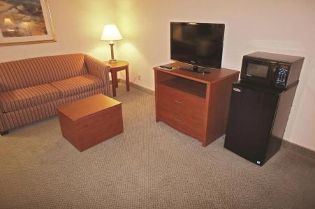 La Quinta Inn by Wyndham Indianapolis Airport Executive Dr - 31