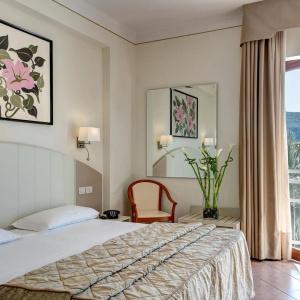 Caravel - 36